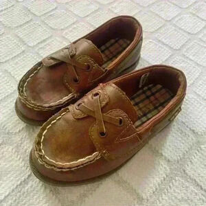Carters penny loafers boys size 8